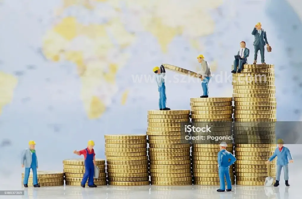 深圳新手理财 - 走势图解与深度分析